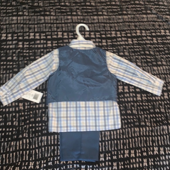 Navy Toddler Four piece suit set NWT - Picture 2 of 3